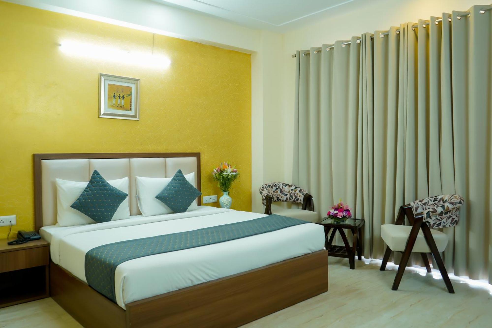 Hotel The Luxe 18 - Golf Course Road Gurgaon Exterior foto